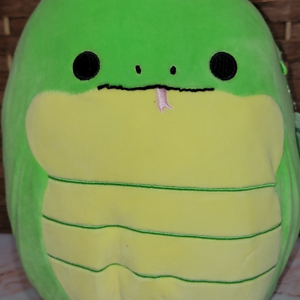 Squishmallows Amalie the Snake Plush 8 Inch  NWT